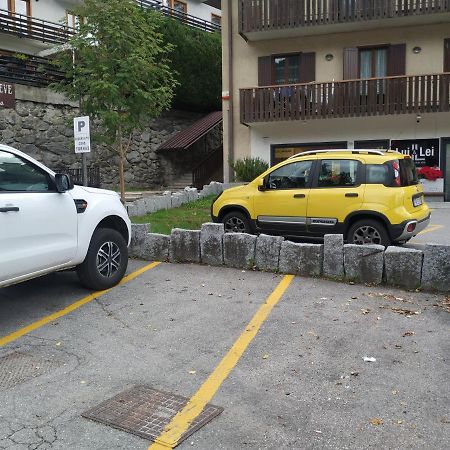 La Mansarda Di Emma Appartement Pinzolo Buitenkant foto