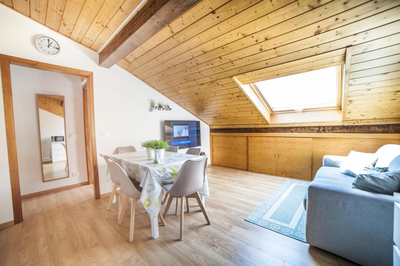 La Mansarda Di Emma Appartement Pinzolo Buitenkant foto