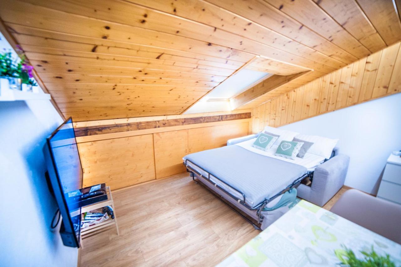 La Mansarda Di Emma Appartement Pinzolo Buitenkant foto