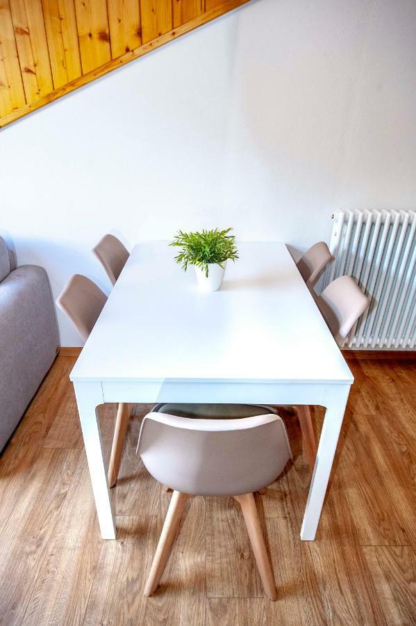 La Mansarda Di Emma Appartement Pinzolo Buitenkant foto