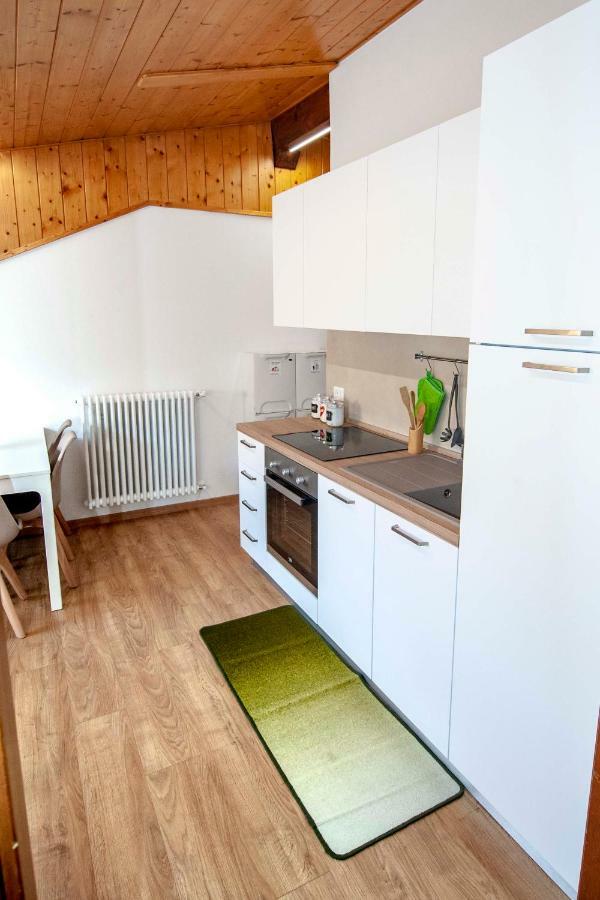 La Mansarda Di Emma Appartement Pinzolo Buitenkant foto